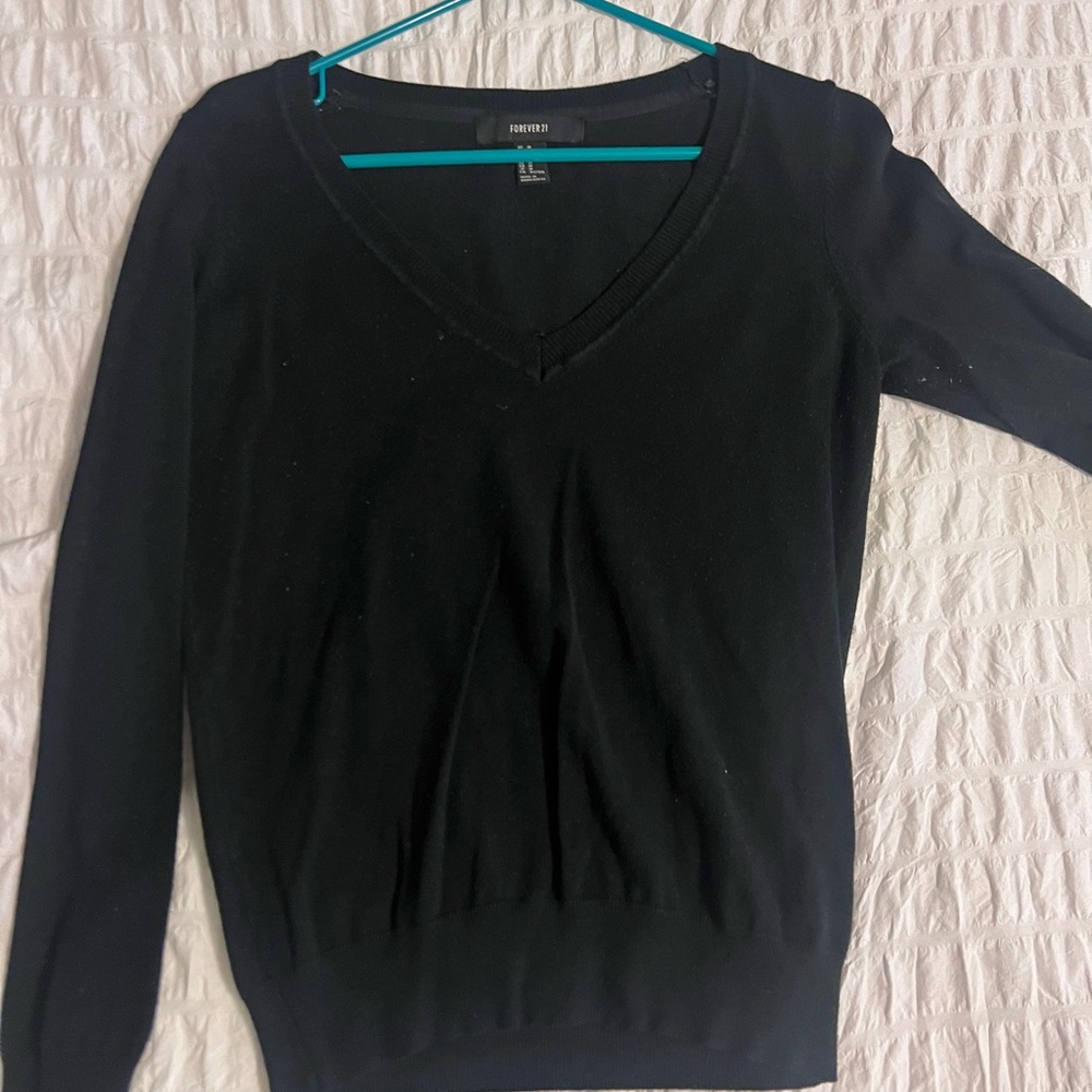 Forever 21 Black V-Neck Sweater